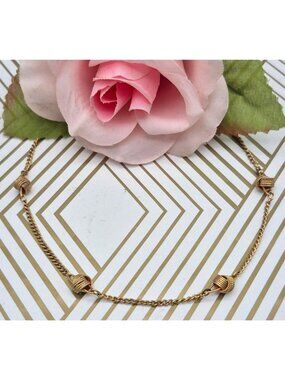 Vintage 1977 Avon Delicate Love Knots Gold Tone Choker Collar Necklace 17"
